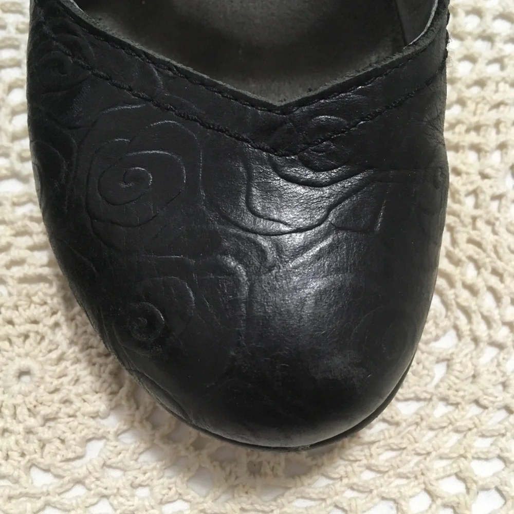 Algeria by PG Lite Black Flower Pattern Clog Shoes - Picture 5 of 8